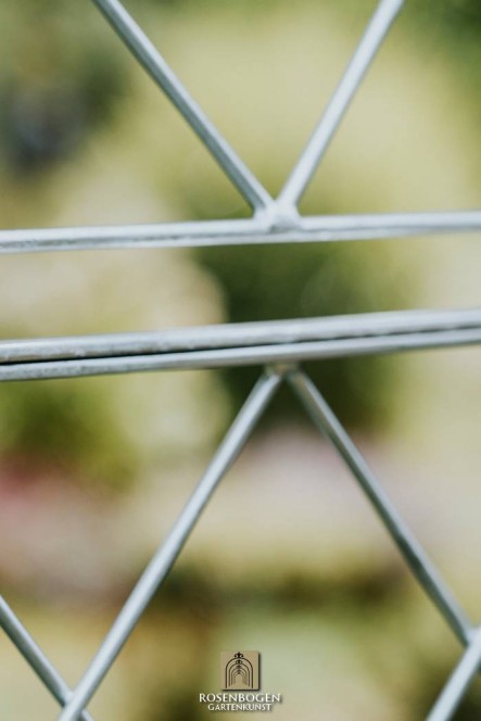 Rosenbåge ELENA mit Bank