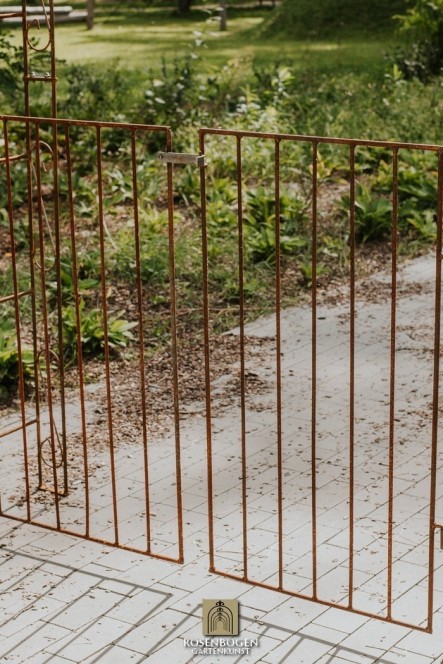 Rosenbåge ALEX med Dörrar / Platt grind